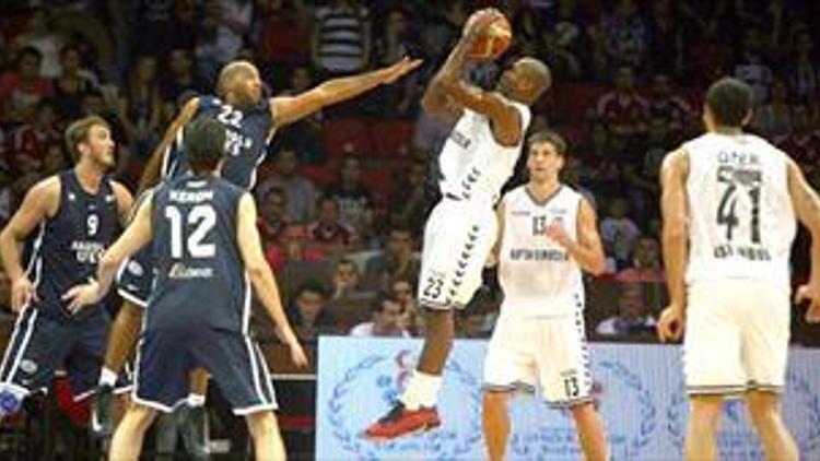 Dev kupa Beşiktaşın: 77-75