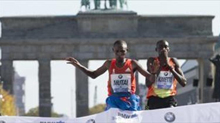 Berlin Maratonunda Kenyalı damgası