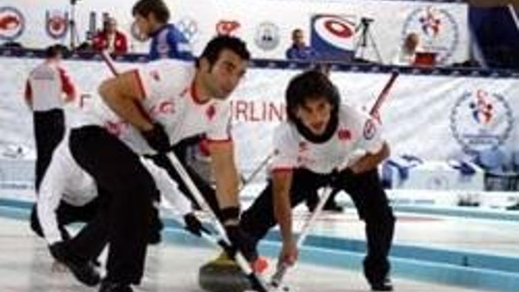 İzlandaya curling dersi