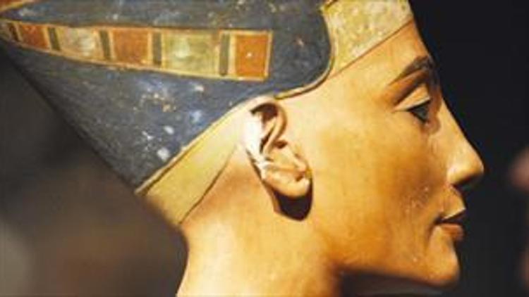 Nefertiti tartışması alevlendi