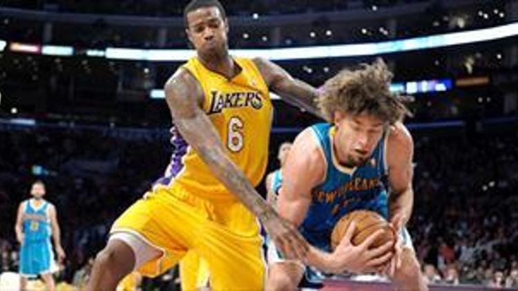 Lakers, Pistons’ı deplasmanda geçti