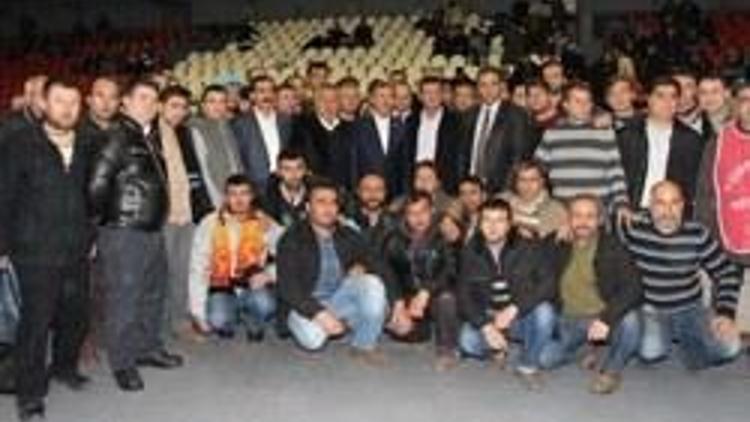 10 aydır ücret alamayan 1500 kişi yollarda