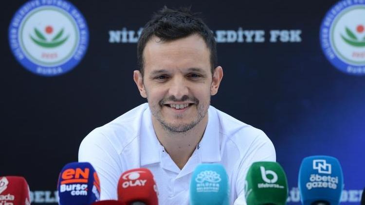 Nilüfer Belediye Futbol SK, Batalla ile 3 yıllık sözleşme imzaladı