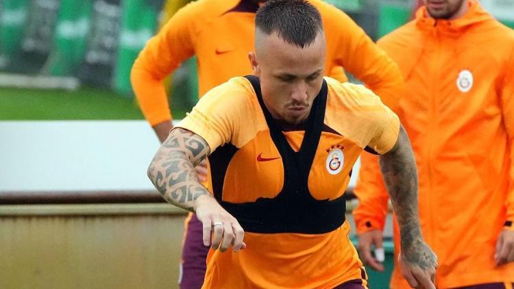 Galatasarayın yeni transferi Angelino ilk antrenmanına çıktı