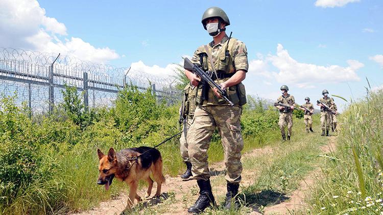 Sınırdan geçmeye çalışan 16sı FETÖ, 3ü PKK mensubu 28 kişi yakalandı