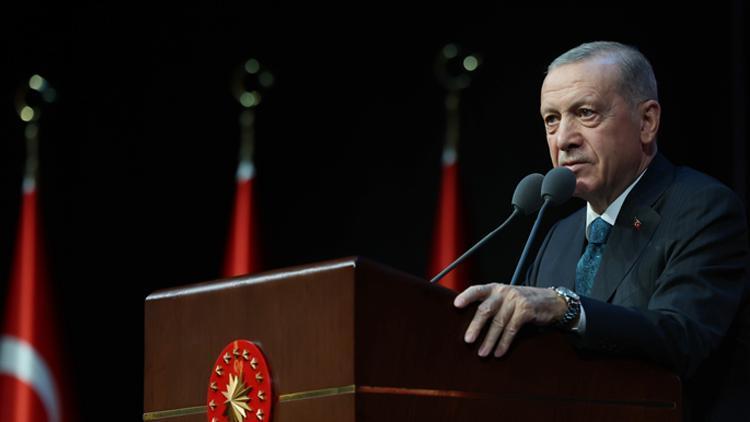 Cumhurbaşkanı Erdoğan’dan yeni hâkim ve savcılara mesaj: Para pul bulunur hak hukuk bulunmaz