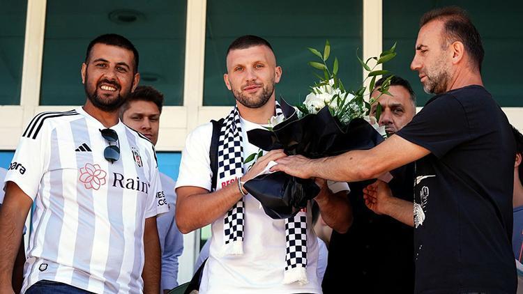 Beşiktaşın Ante Rebic transferinin maliyeti belli oldu Transferler devam edecek mesajı...