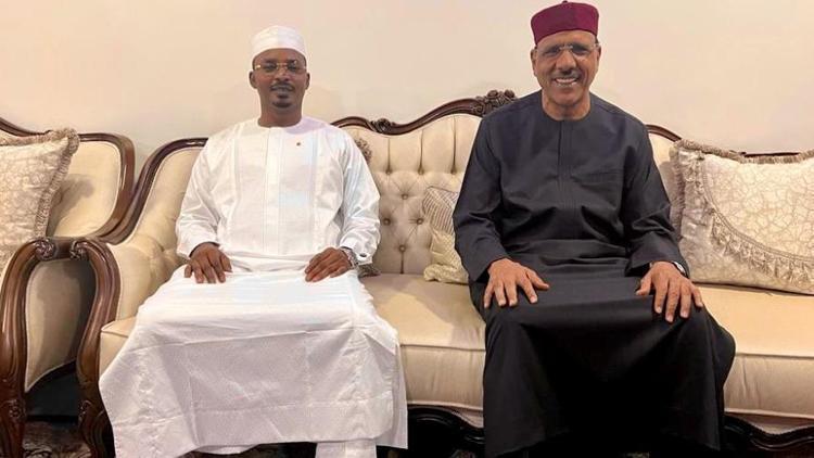 Nijer’in devrik lideri Bazoum ilk kez görüntülendi