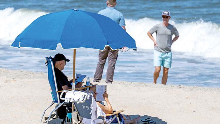 ABD Başkanı tatilde: Biden plajda ajanlar nöbette