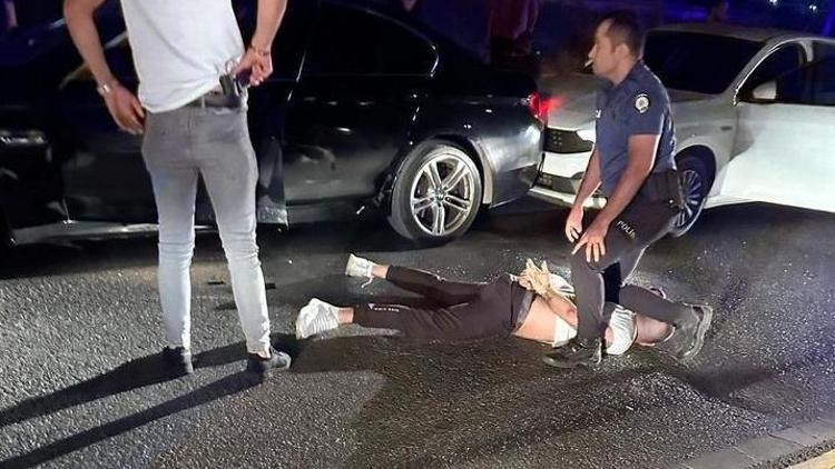 Kocaelide 2 şüpheliden biri silahla polisi yaraladı, diğeri ise kaçmaya çalıştı: 2 gözaltı