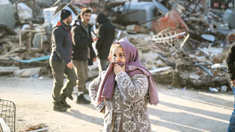 Depremin 6’ncı ayında Kızılhaç’tan dünyaya yeni bir ev yeni bir iş için çağrı