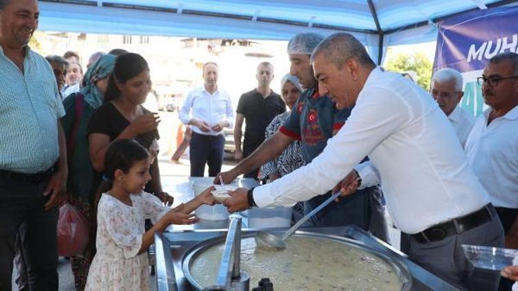 Koçarlı Belediyesi 5 bin kişiye aşure dağıttı