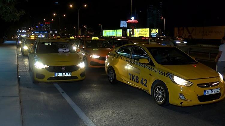 İstanbulda taksimetre ücretine yüzde 100 zam isteyen taksiciler eylem yaptı