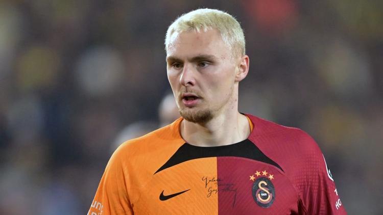 Galatasarayın Danimarkalı yıldızı Victor Nelssona Premier Lig ekibi talip oldu Görüşmeler sürüyor