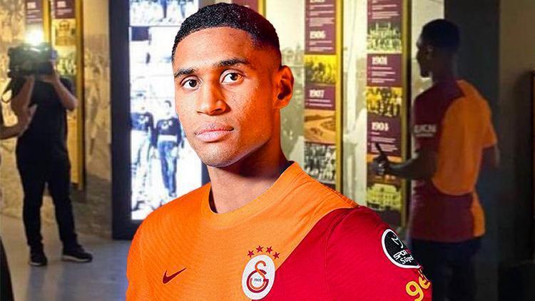Son Dakika: Galatasarayda Tete ve fotoğraf krizi KAP bildirimi öncesi sızdı, görevine son verildi...