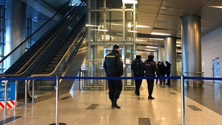 Vnukovo Havalimanı kapatıldı Rusya: İHA saldırısı engellendi