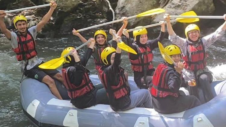 Orhanelili esnaf kadınların rafting heyecanı