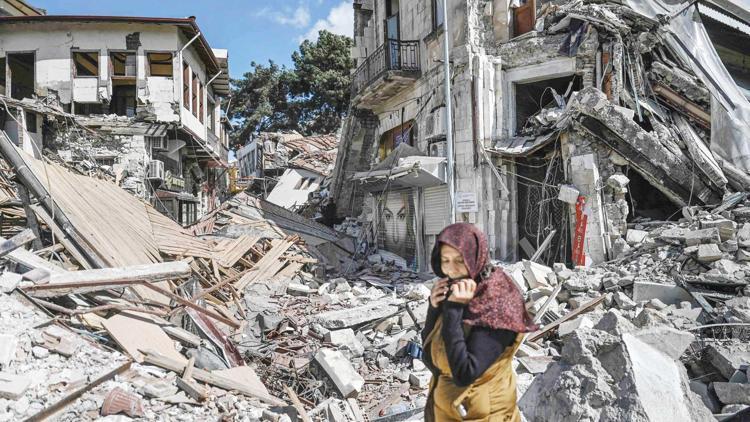 Japon uzmandan deprem uyarıları: Şimdi olacak gibi hazır olun