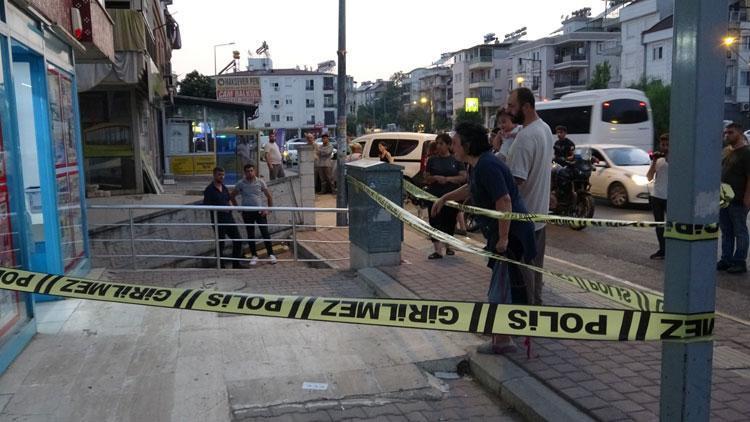 Antalyada kadın cinayeti Boşanma aşamasındaki eşini kalbinden bıçaklayarak öldürdü