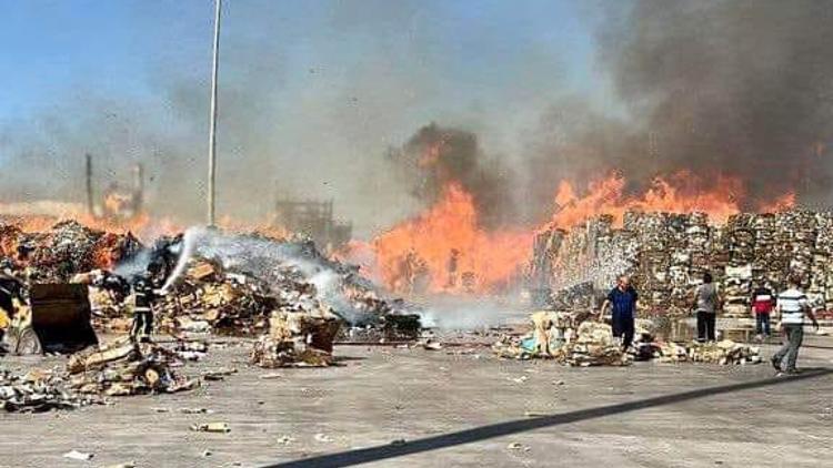 Kahramanmaraşın Türkoğlu ilçesinde kağıt fabrikasında yangın