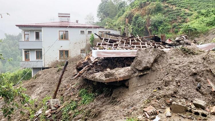 Rize’yi sağanak ve heyelan vurdu