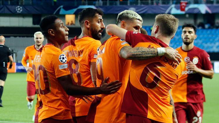 Galatasarayda yeni ayrılıklar kapıda 2 oyuncuya gelen teklifler değerlendirilecek