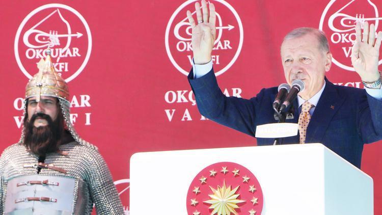 Cumhurbaşkanı Erdoğan’dan Malazgirt mesajı: Aynı heyecanla ikinci bin yıla...