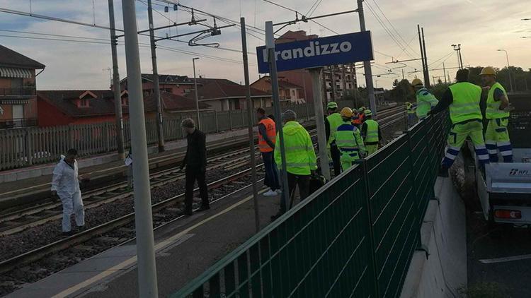 İtalyanın konuştuğu kaza Tren demiryolu işçilerine çarptı: 5 ölü