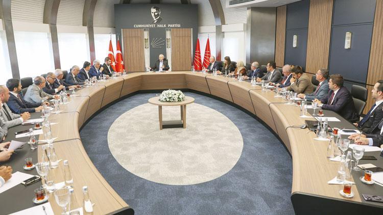 Kılıçdaroğlu: Çok badire atlattık umutsuzluğa kapılmayın