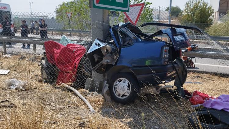 Genç sürücü feci kazada hayatını kaybetti