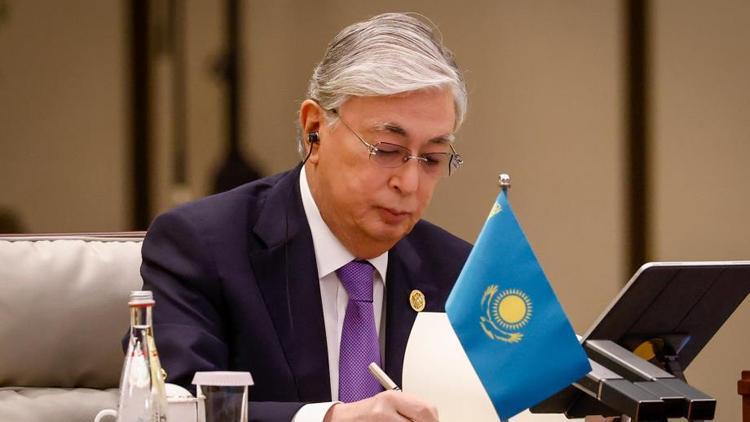 Kazakistanda referandum kararı