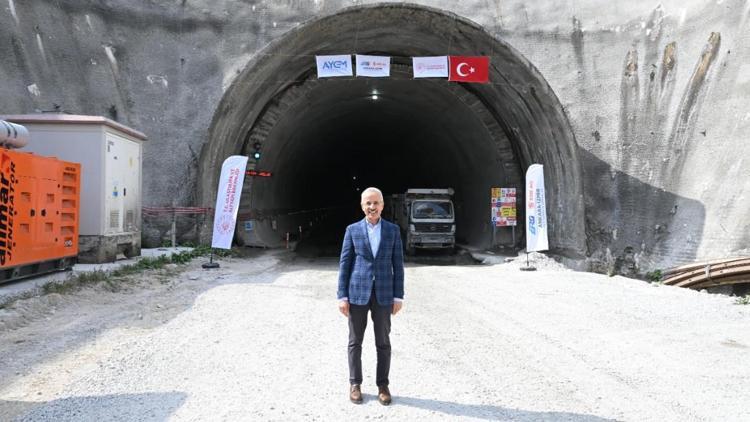Bakan Uraloğlundan Ankara-İzmir hızlı tren hattı müjdesi