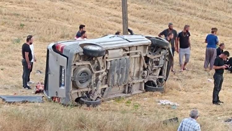 Düğün yolunda feci kaza: 1 ölü, 3 yaralı