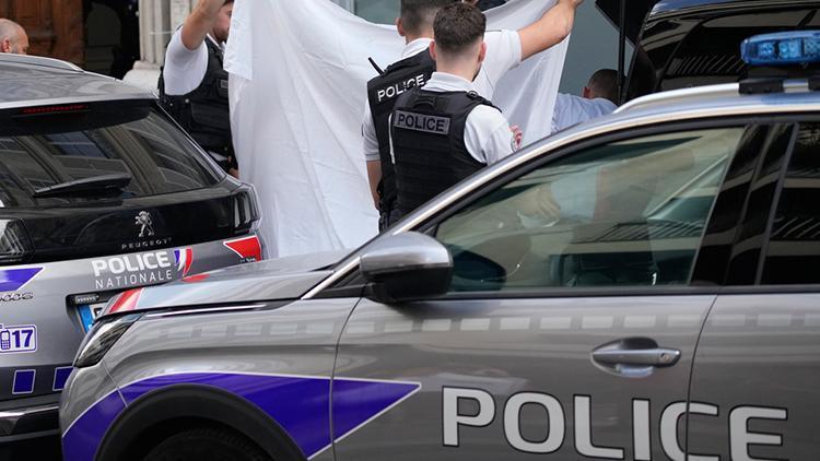 Fransanın konuştuğu kaza: 2 polis gözaltında