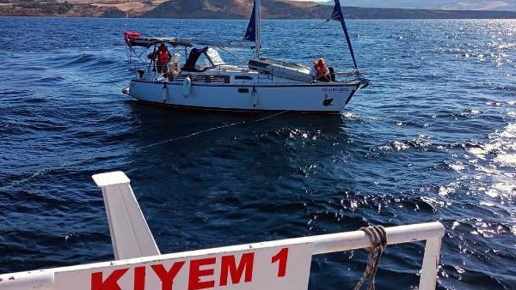 Çanakkale Boğazında sürüklenen yelkenli tekne kurtarıldı