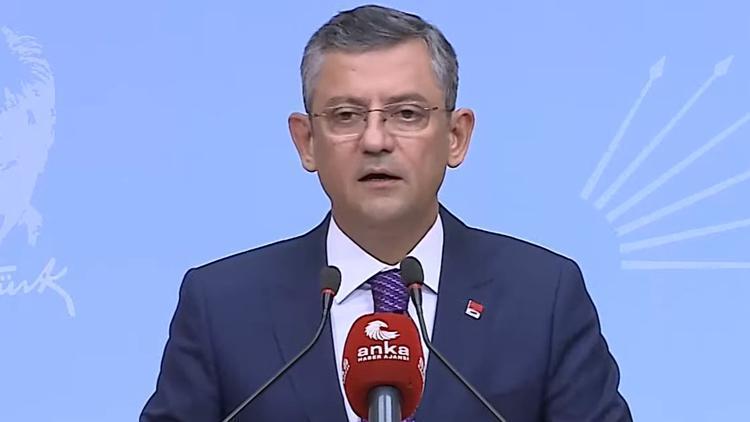 Özgür Özel, CHP Genel Başkanlığına adaylığını açıkladı