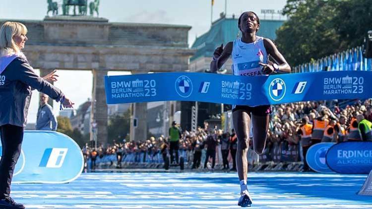 Berlin Maratonu’nda tarihi rekor