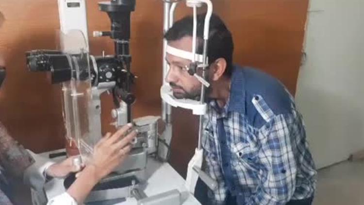 86 bin kişi hastanelik oldu Pakistan’da kırmızı göz salgını