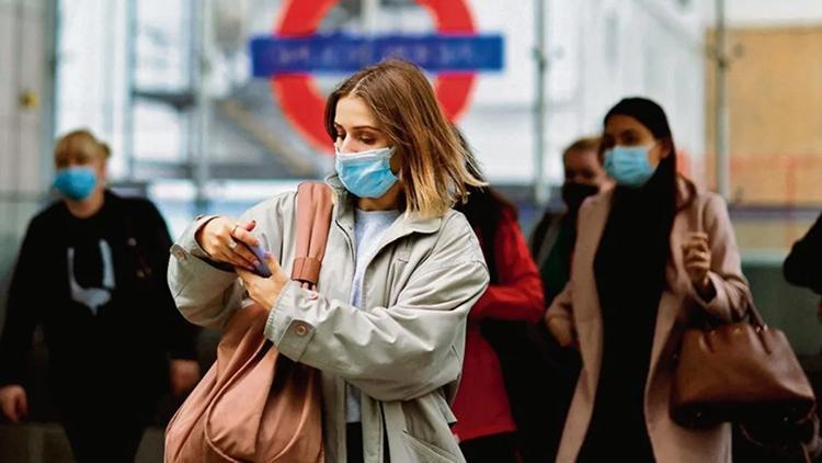 İngiltereden flaş koronavirüs açıklaması: Bizi şaşırtmaya devam edecek