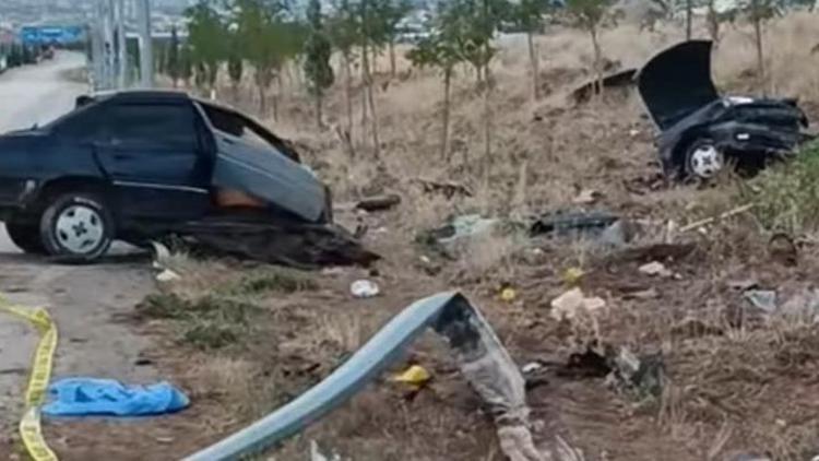 Kayseride feci kaza Otomobil ikiye bölündü: 1 kişi hayatını kaybetti