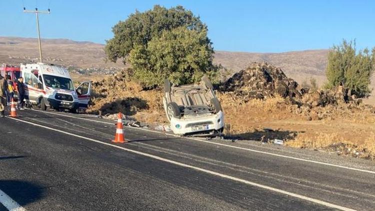 Diyarbakırda feci kaza: Araç takla attı: 3 kişi hayatını kaybetti