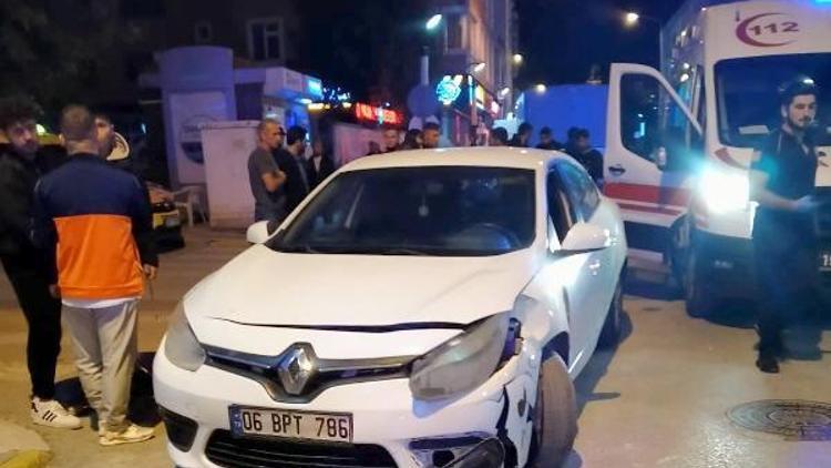 Çorumda motosikletle otomobil çarpıştı: 1 yaralı