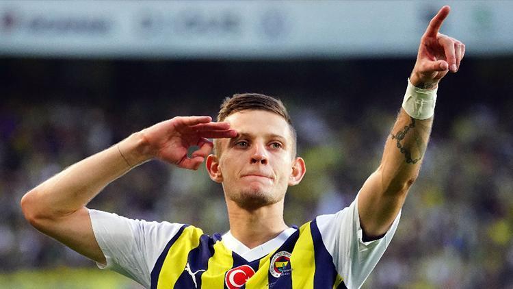 Son Dakika: Fenerbahçenin yıldızı Sebastian Szymanski için Napoli geliyor Rakam belli oldu...