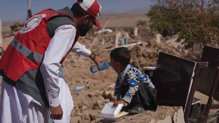 Afganistanda can kaybı 2 bin 500’e yükseldi