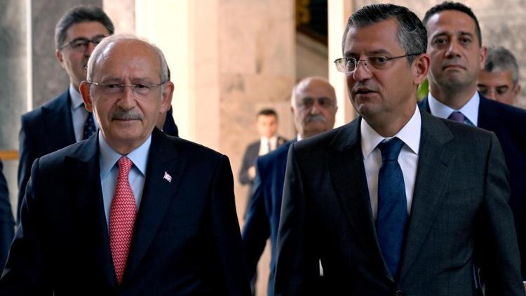 CHPli Özgür Özelden Kılıçdaroğlunun sözlerine yanıt: Kapı önüne koymaları değil; babaevinin kapılarını açmayı vadediyorum