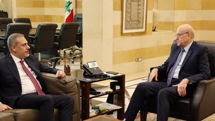 Bakan Fidan, Lübnan Başbakanı Mikati ile bir araya geldi