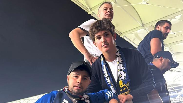 Fenerbahçe Başkanı Ali Koç’un oğlu Kerim Rahmi tribünde