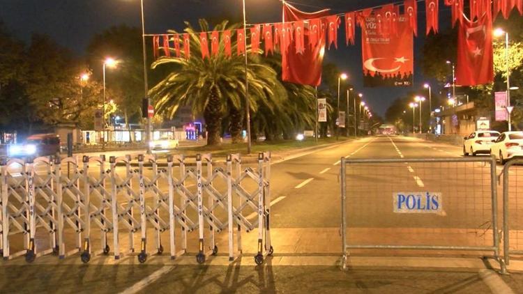 İstanbullular dikkat 29 Ekim kutlamaları nedeniyle bazı yollar trafiğe kapatıldı
