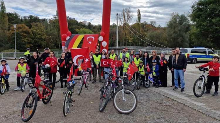 Cumhuriyet’in 100’üncü yılı için pedal çevirdiler