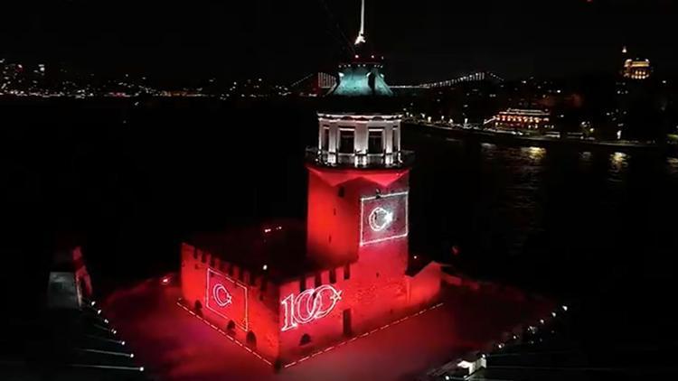 İstanbulda Cumhuriyet ışığı... Galata ve Kız Kulesindeki gösteri 10 Kasıma kadar sürecek
